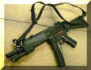 246-submachinegun.jpg (30827 bytes)